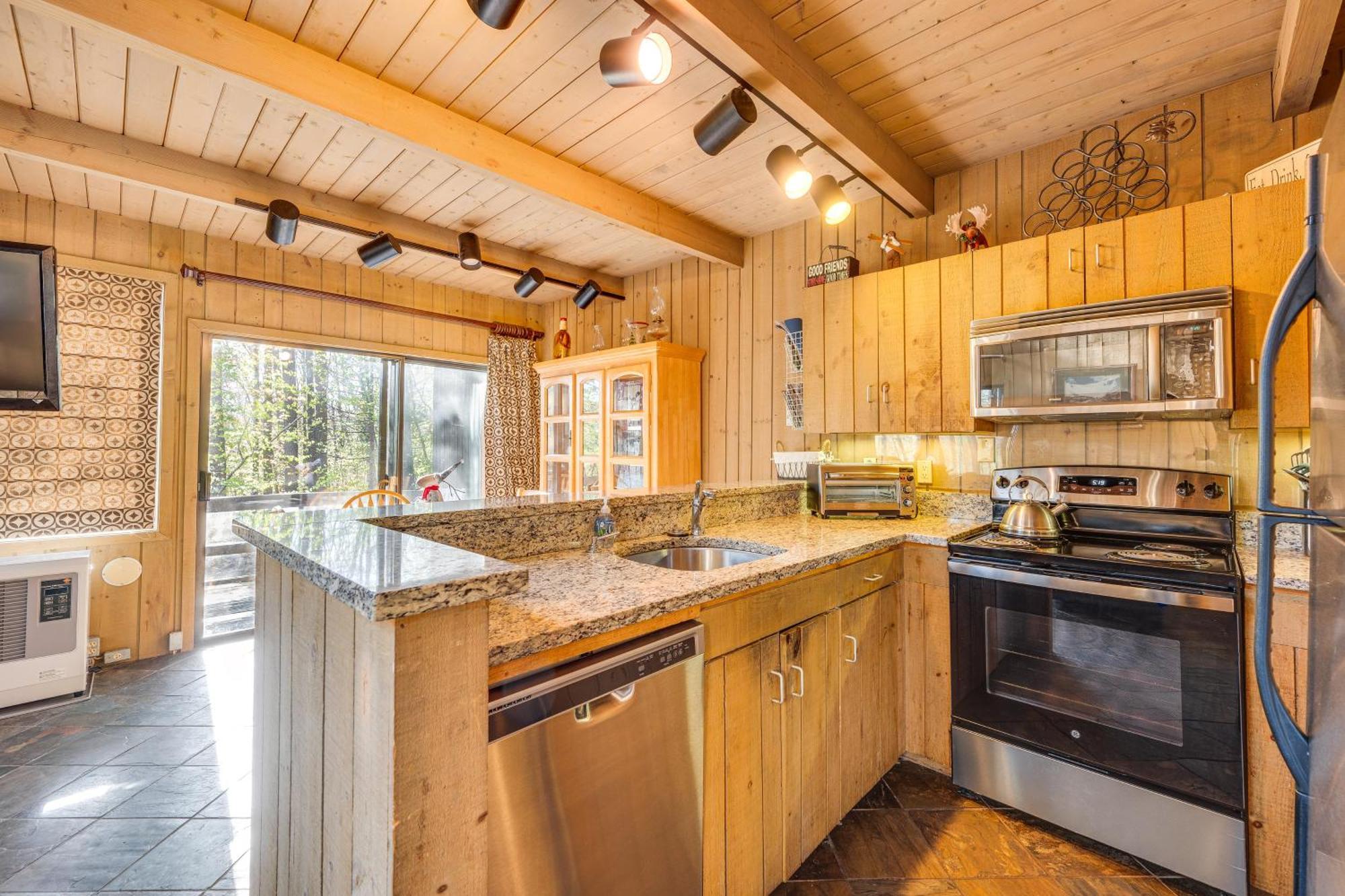 All-Season Conway Condo With Gas Grill! North Conway Extérieur photo
